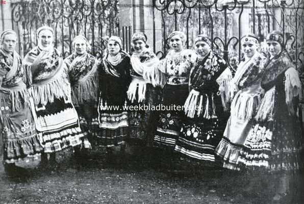 Kroati, 1934, Onbekend, Bij Slovenen, Kroaten en Slavonen. Kroatische meisjes