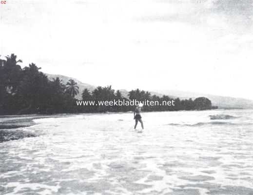 Haiti, 1935, Onbekend, Heerlijk baden is het aan de klapperstranden van Hati