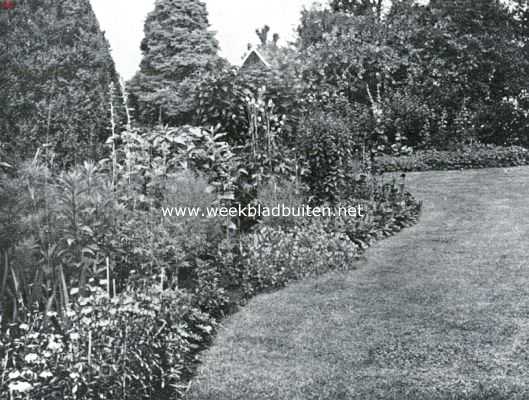 De border, haar aanleg en beplanting. Een rijkbloeiende mixed-border (ontwerp J. Bergmans)