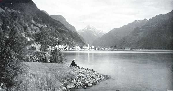 Rondom de Urner See. Flulen, aan de zuidelijkste punt van het Vierwaldstttermeer