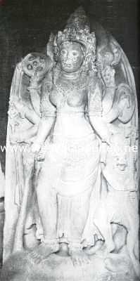 Indonesi, 1935, Prambanan, Tempelschoonheid in Java. Sjiwa als goeroe (leeraar), beeld van het tempelcomplex van Prambanan