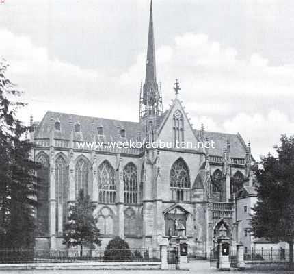 Een plaats van historische beteekenis: Meerssen. De St. Bartholomeskerk te Meerssen, gezien van het noorden