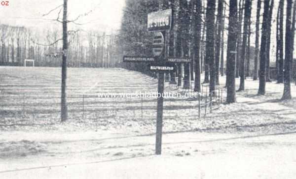 Nederland, 1936, Onbekend, Vijf borden aan n paal, vier palen uitgespaard