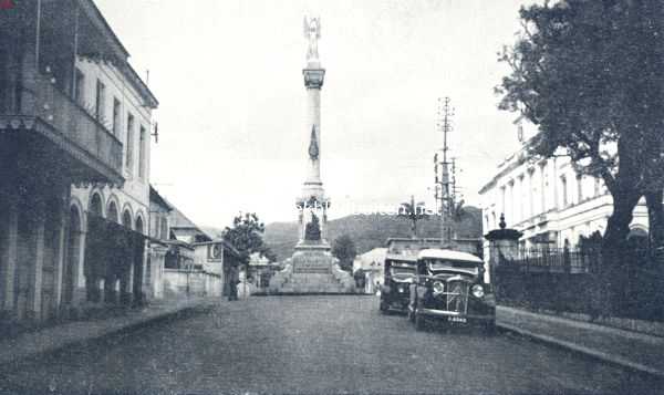 Frankrijk, 1936, Saint-Denis, Monument ter nagedachtenis aan de gevallenen in den Wereldoorlog te St. Dnis