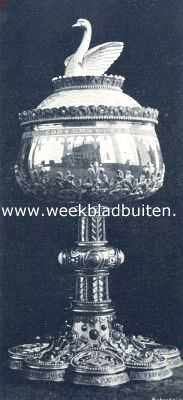 Gouden beker, door H.M. Koningin Wilhelmina in 1904 geschonken aan de O.-L.-Vrouwe-Broederschap te 's Hertogenbosch