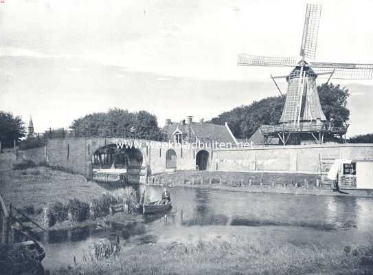 Friesland, 1936, Sloten, Molens. Achtkantige bovenkruier bij de Lemmerpoort te Sloten