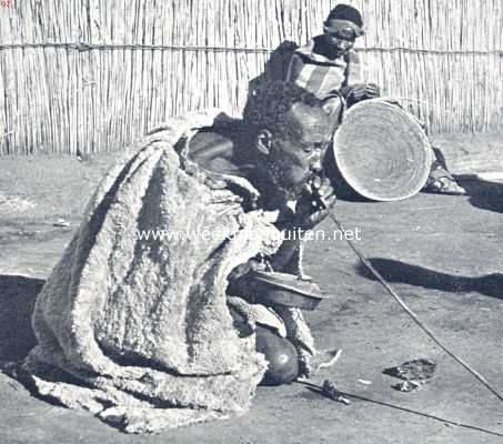 Lesotho, 1936, Onbekend, Basoetoland, het Zuid-Afrikaansche Zwitserland. Daggarooker in Basoetoland