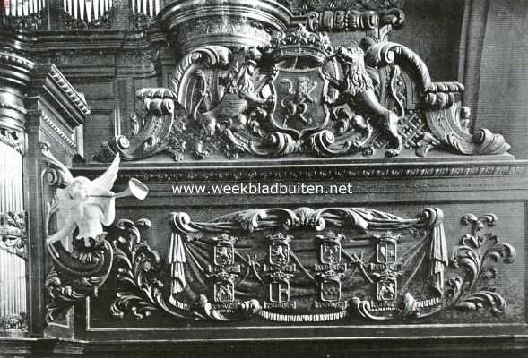Groningen, 1936, Leens, De rechtervleugel van het kerkorgel te Leens met kwartieren der schenkers