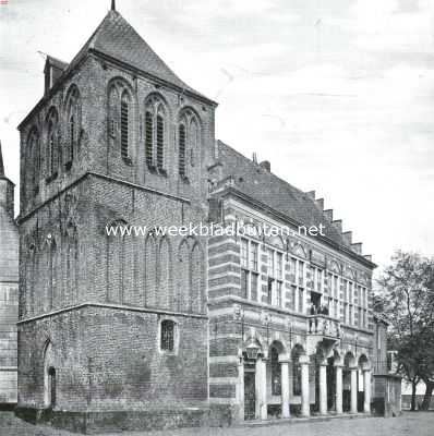 Overijssel, 1936, Vollenhove, In Overijsels Noordwest-Hoek. Raadhuis met toren en Groote Kerk te Vollenhove
